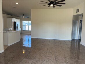 3320 SW 11th Ave in Cape Coral, FL - Building Photo - Building Photo