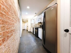 1352 N La Salle Dr in Chicago, IL - Building Photo - Building Photo