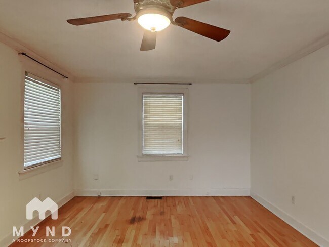 2206 Eastland Ave in Nashville, TN - Building Photo - Building Photo