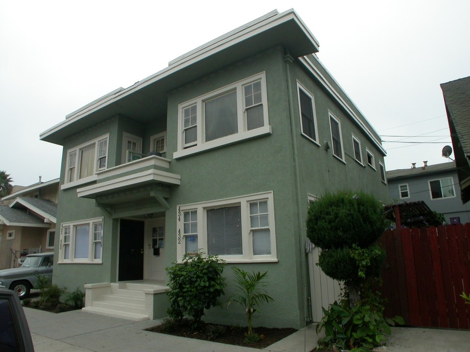 6th Street Apartments in Long Beach, CA - Foto de edificio