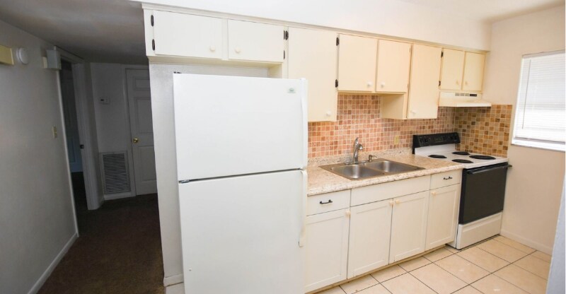 1316 Tom Watson Rd-Unit -1316 in Lakeland, FL - Foto de edificio