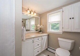 157 South St in Northborough, MA - Building Photo - Building Photo