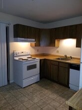 2404 West Ave in Rifle, CO - Building Photo - Building Photo