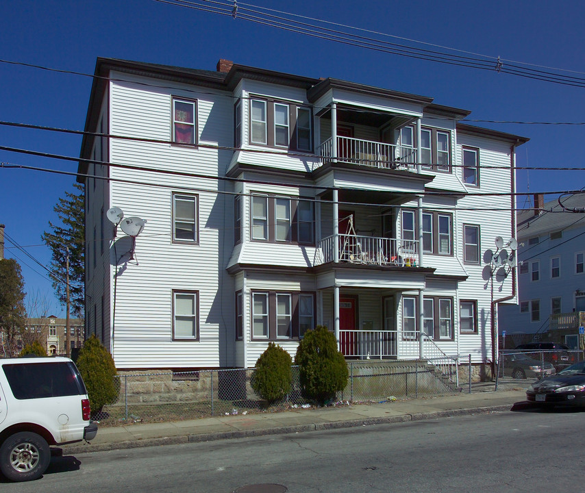 752 Dwelly St in Fall River, MA - Building Photo