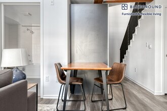 4133 Redwood Ave in Los Angeles, CA - Building Photo - Building Photo