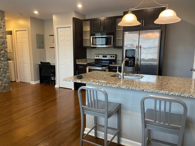 2576 Sherman Ave NW, Unit Apt. 301 in Washington, DC - Building Photo - Building Photo