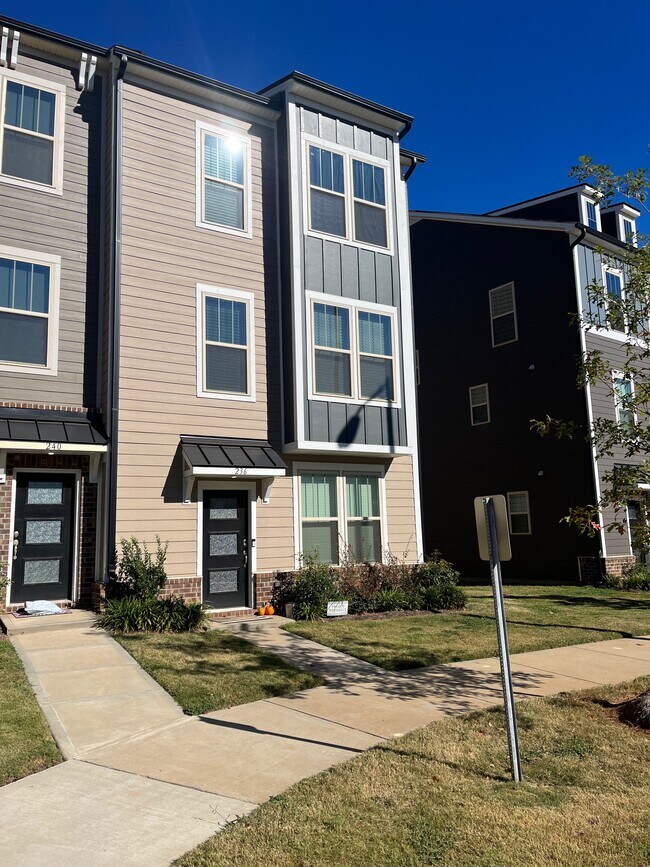 236 Judson Ave in Charlotte, NC - Building Photo - Building Photo