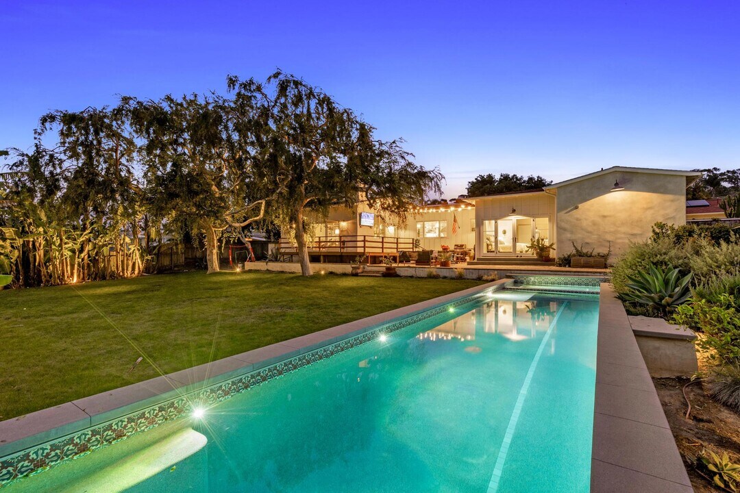 2697 Wilson St in Carlsbad, CA - Building Photo