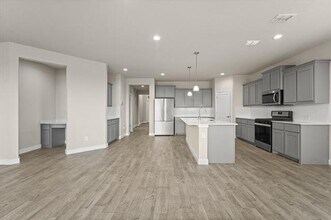 1354 Madeline Ln in Krum, TX - Building Photo - Building Photo