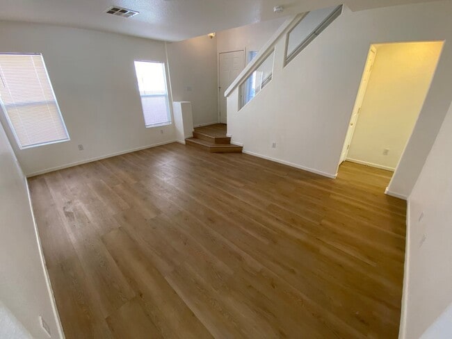 7659 Distant Mirage Ct in Las Vegas, NV - Building Photo - Building Photo