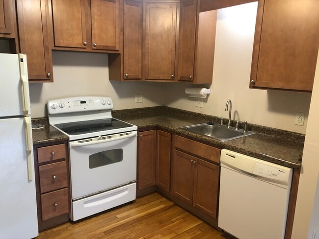 property at 1105 Lexington St