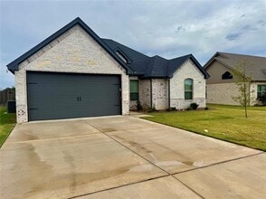 626 Violet Dr in Tolar, TX - Building Photo - Building Photo