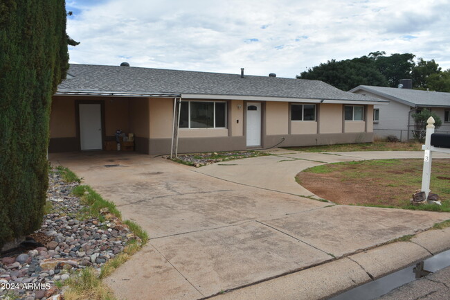 43 E Kayetan Dr in Sierra Vista, AZ - Building Photo - Building Photo