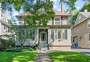 326 Barrington St in Rochester, NY - Building Photo