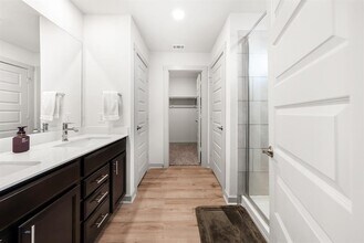 7904 Linda Michelle Ln in Austin, TX - Building Photo - Building Photo