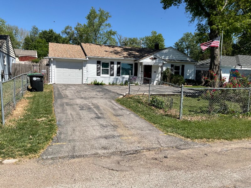 761 S 69th St in Omaha, NE - Foto de edificio