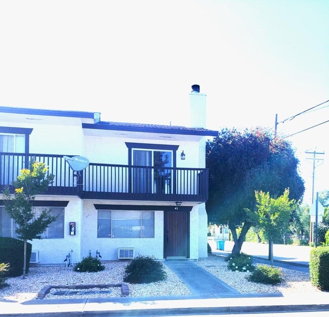 41 Franklin St in San Juan Bautista, CA - Building Photo - Building Photo