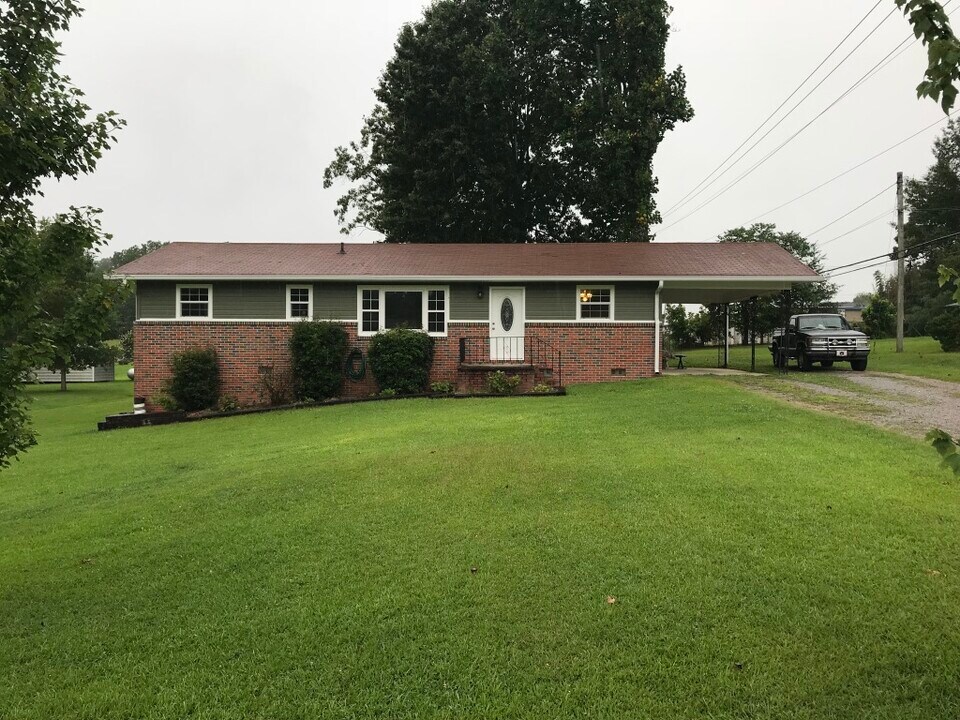 1601 Woodvale Dr NW in Cullman, AL - Building Photo