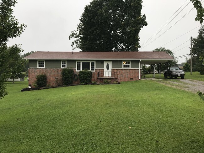 property at 1601 Woodvale Dr NW