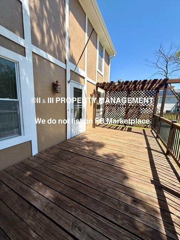 138 E Nelson Cir in Olathe, KS - Building Photo - Building Photo