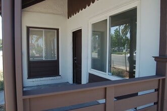 16171 Foothill Blvd in Fontana, CA - Building Photo - Building Photo