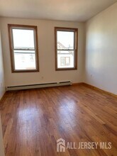 321 Pershing Ave in Carteret, NJ - Building Photo - Building Photo