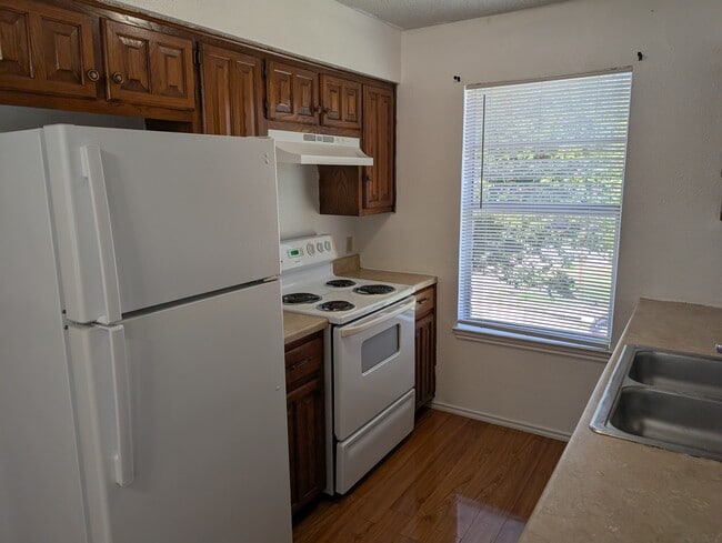 1019 Burkett St, Unit C