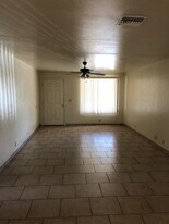 242 S Biddle Ave in Willcox, AZ - Building Photo