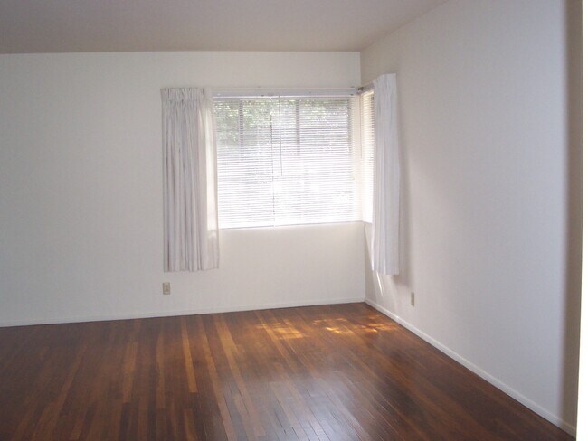 144 Sierra Bonita N Ave in Pasadena, CA - Building Photo - Building Photo