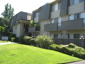 Providence House in Sacramento, CA - Building Photo - Building Photo