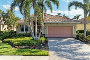 135 River Enclave Ct in Bradenton, FL - Building Photo