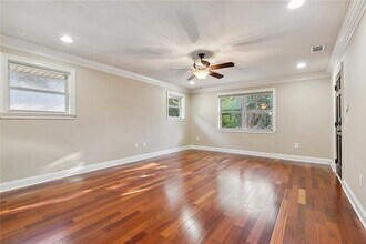 6562 Canal Blvd in New Orleans, LA - Building Photo - Building Photo