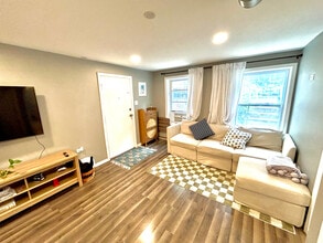 3215 S Throop St in Chicago, IL - Building Photo - Building Photo