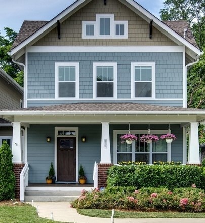 property at 925 S Douglas Ave