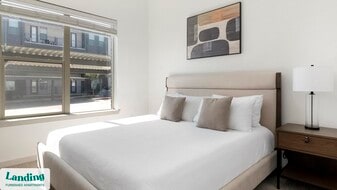 7455 W Camp Wisdom Rd in Dallas, TX - Building Photo