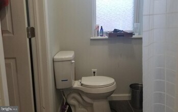 5301 Catharine St-Unit -2R in Philadelphia, PA - Building Photo - Building Photo