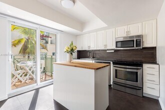 635 Euclid Ave in Miami Beach, FL - Building Photo - Building Photo