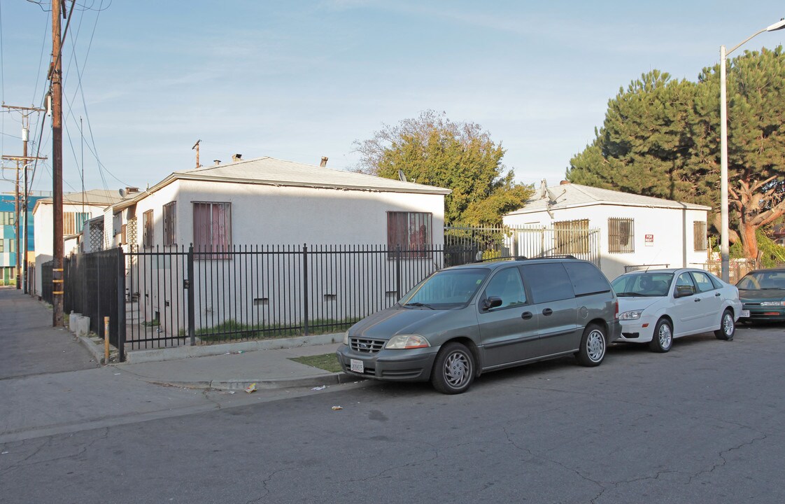 1115-1119 E 75th St in Los Angeles, CA - Building Photo