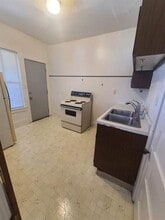 1372 Merryman St in Marinette, WI - Building Photo - Building Photo