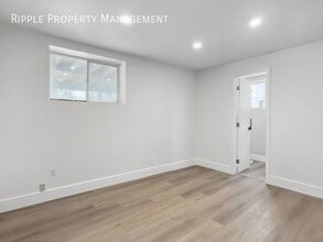 227 Saratoga Pl NE in Calgary, AB - Building Photo - Building Photo