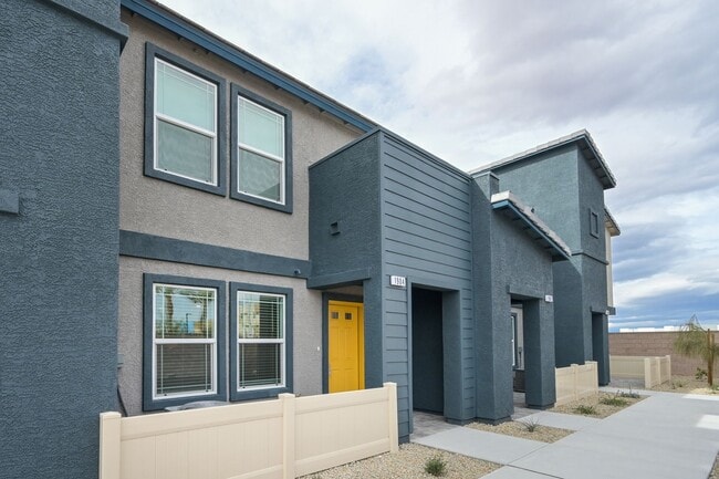 1904 Omaggio Pl in Henderson, NV - Building Photo - Building Photo