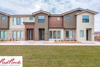 2687 E Wake FRST in Saint George, UT - Building Photo - Building Photo