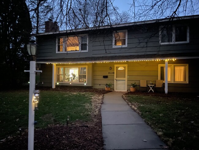 8524 Washburn Ave S in Bloomington, MN - Building Photo - Building Photo