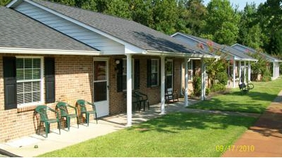 Walnut Village Apartments in Manning, SC - Foto de edificio