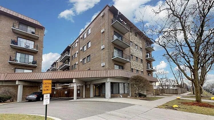 2317 N Neva Ave in Chicago, IL - Building Photo