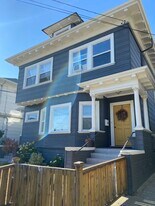 692 62nd St in Oakland, CA - Building Photo