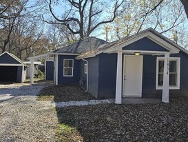 1834 E Monroe St in Springfield, MO - Building Photo