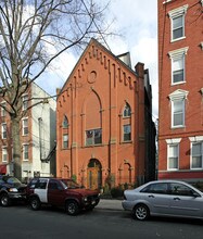 131 Garden St in Hoboken, NJ - Foto de edificio - Building Photo