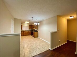 10828 Tall Oak Dr in Fort Worth, TX - Building Photo - Building Photo