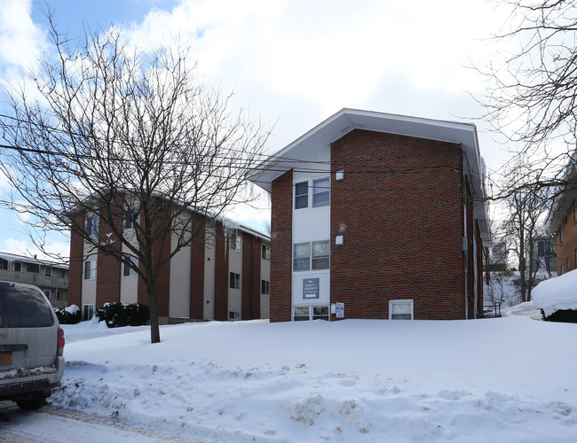 138 Polk Street Apartments in Syracuse, NY - Building Photo - Building Photo